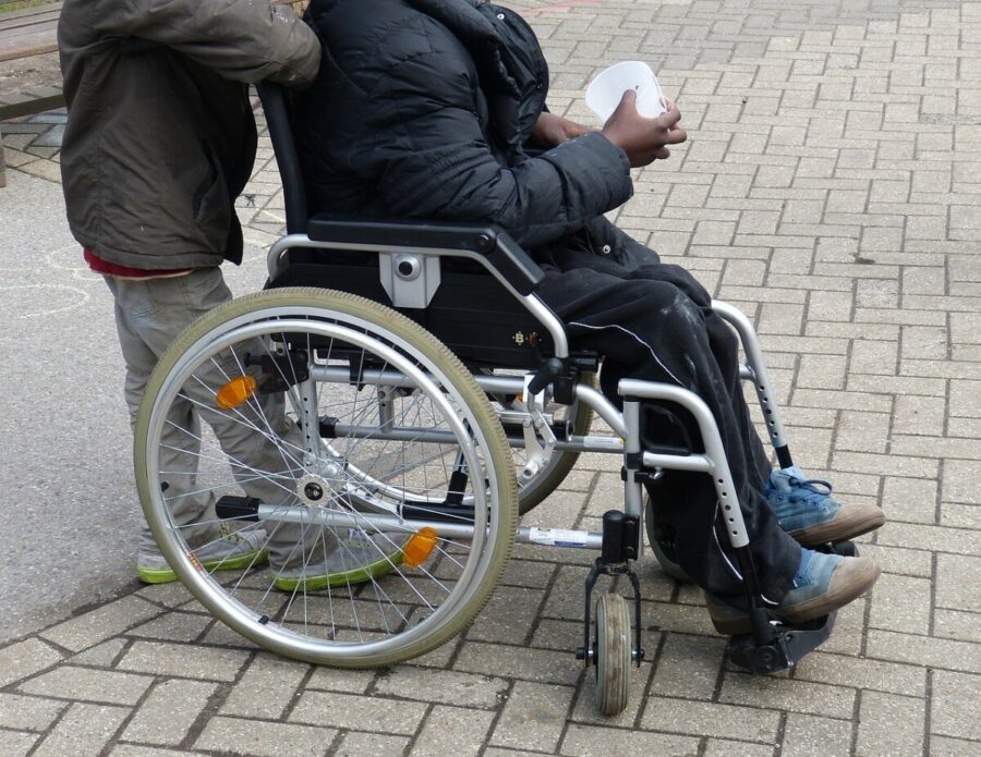 El Foco En Las Personas Con Discapacidad Mayores